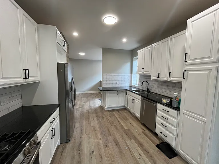 4048 N Richmond St #1 — Photo 9