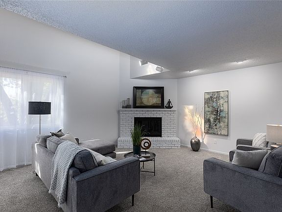5th image of 4940 W Park Dr #113