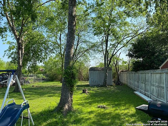 5th image of 406 Vincent St