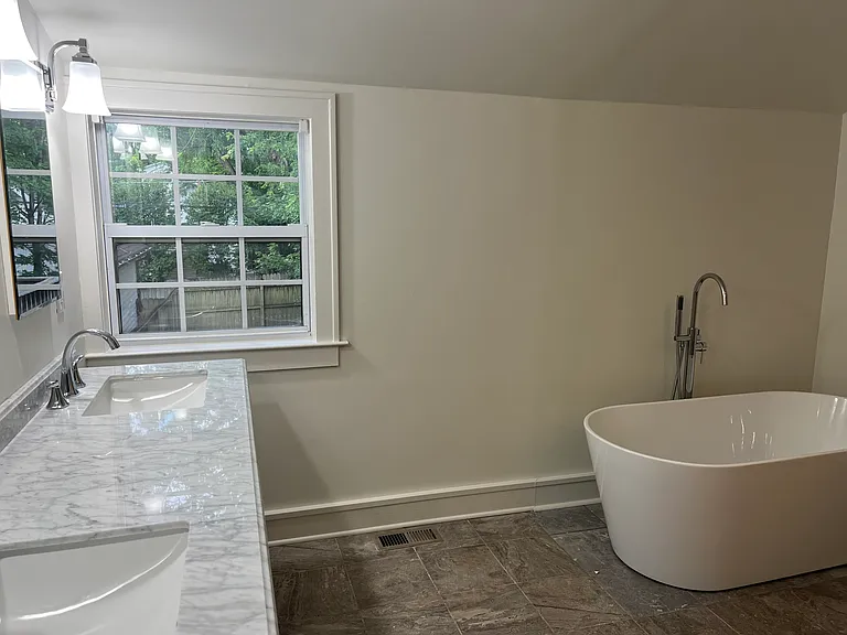 Spacious bathroom with free standing tub!