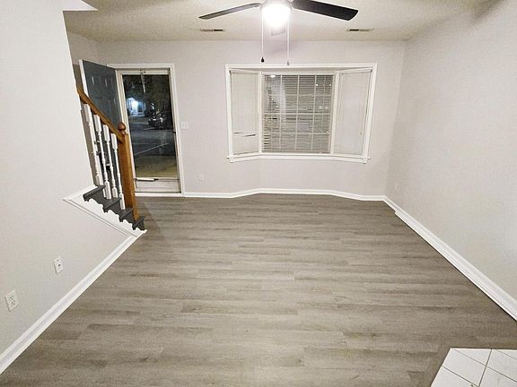 4th image of 3813 Sterling Pointe Drive #V9