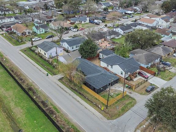 4th image of 262 De Boll St