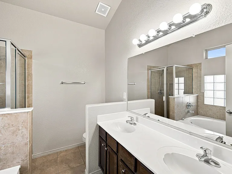 1337 Fito Hernandez St — Photo 25