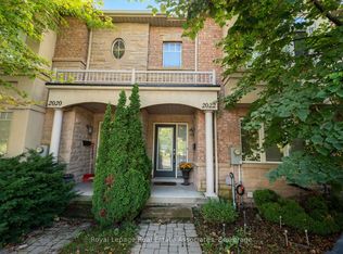 2022 Lakeshore Rd W, Mississauga, ON L5J 1J8