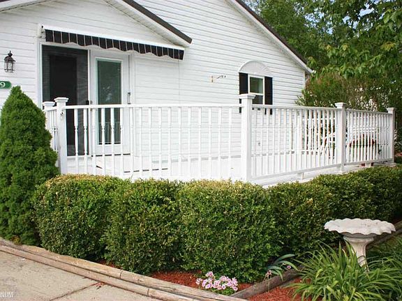 3rd image of 539 Twin Lakes Dr