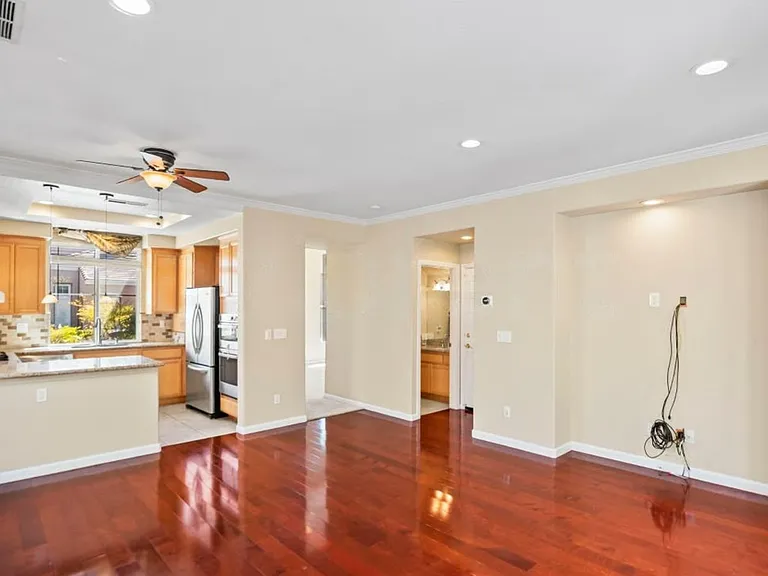 5838 Chambertin Dr — Photo 9
