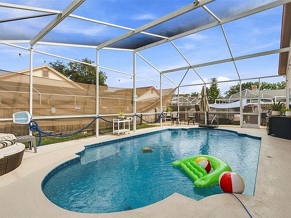 3rd image of 3042 ELLINGTON WAY