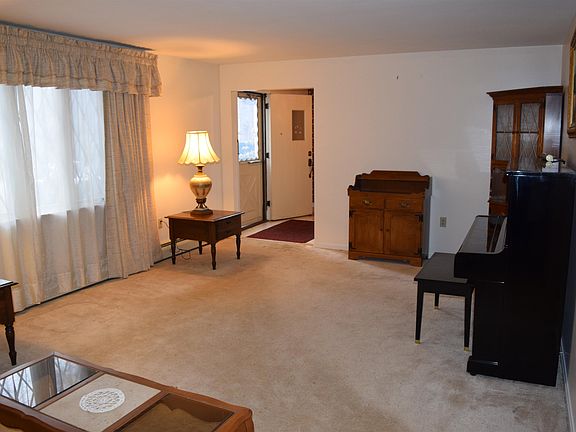 5th image of 6 King Henry Drive