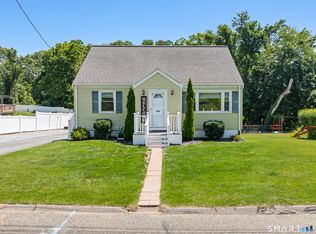 30 Lansing Avenue, Trumbull, CT 06611