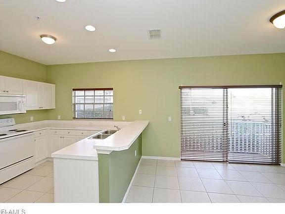5th image of 3255 Tamara Dr #15
