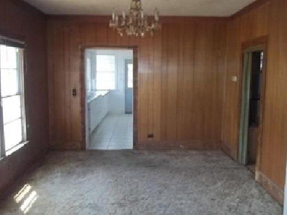 5th image of 501 E Sadosa St