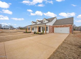 7560 Crosswinds Blvd, Hernando, MS 38632