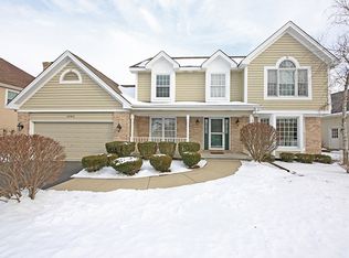 1063 Willow Creek Rd, West Chicago, IL 60185