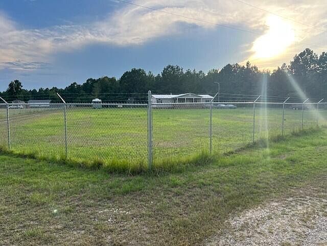 2nd image of 116 Doberman Ln