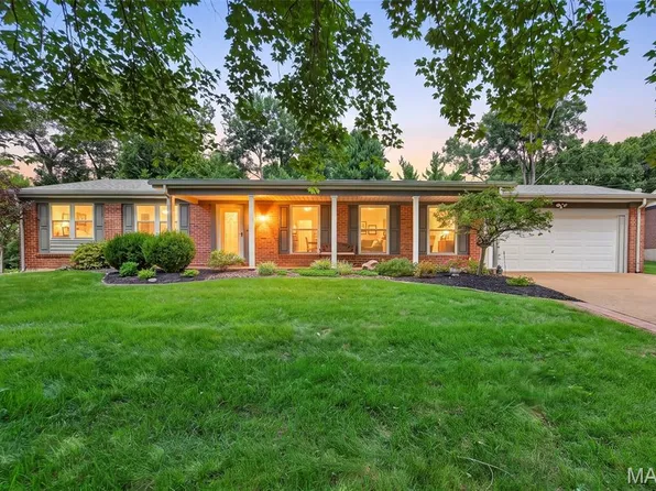 13247 Delft Dr, Saint Louis, MO 63146