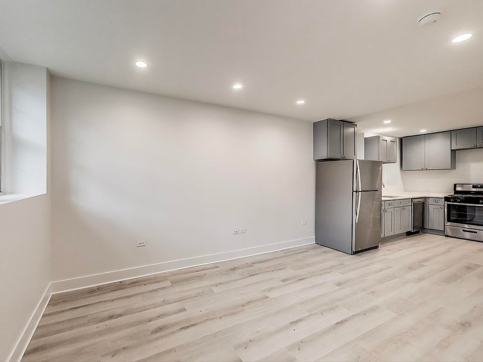 Note; Pic was taken before the Microwave / exhaust was installed above the stove.