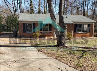 9 Preyer Ct, Greensboro, NC 27405