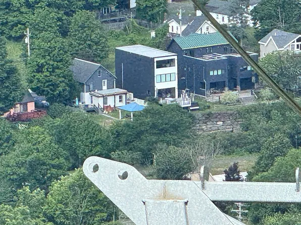 7721 Main St, Hunter, NY 12442