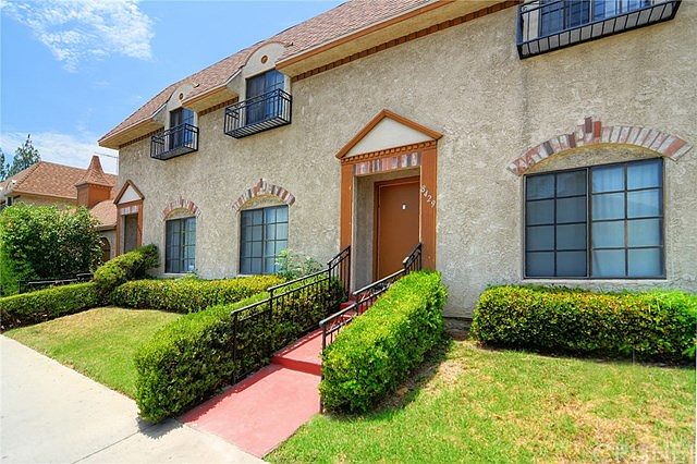 1st image of 8429 De Soto Ave