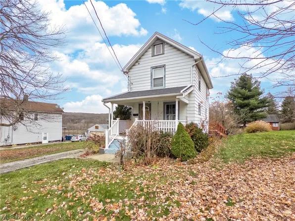 46 Prospect St, Struthers, OH 44471