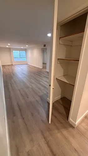 411 Palm Dr #104 Photo 1