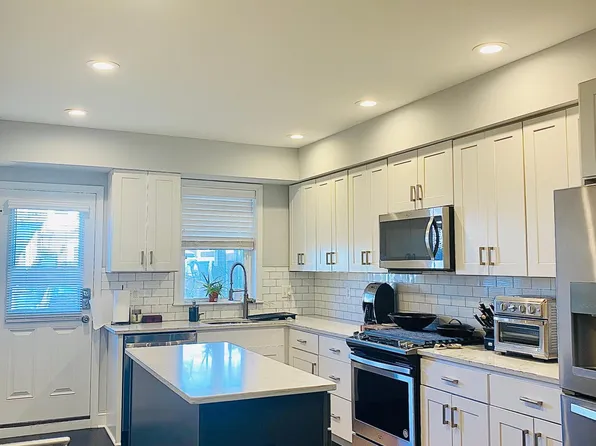 1733 Clarkson St, Baltimore, MD 21230