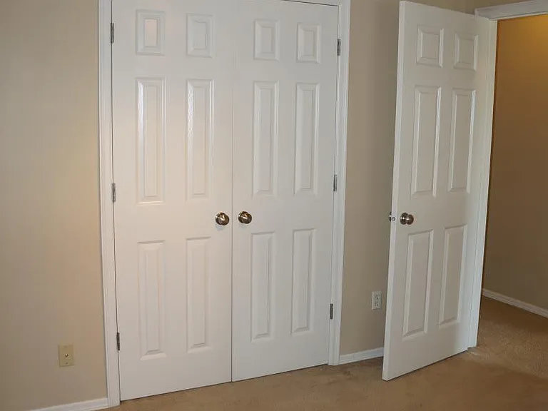 3rd Bedroom with closet view