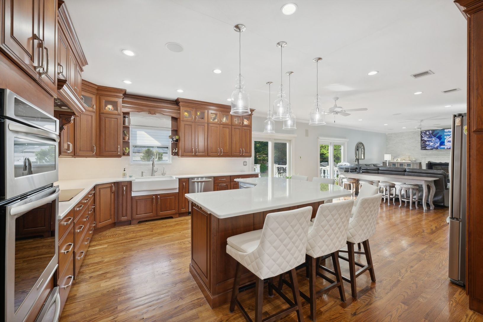  Gourmet Kitchen With Induction Stove Top & Wall Oven.