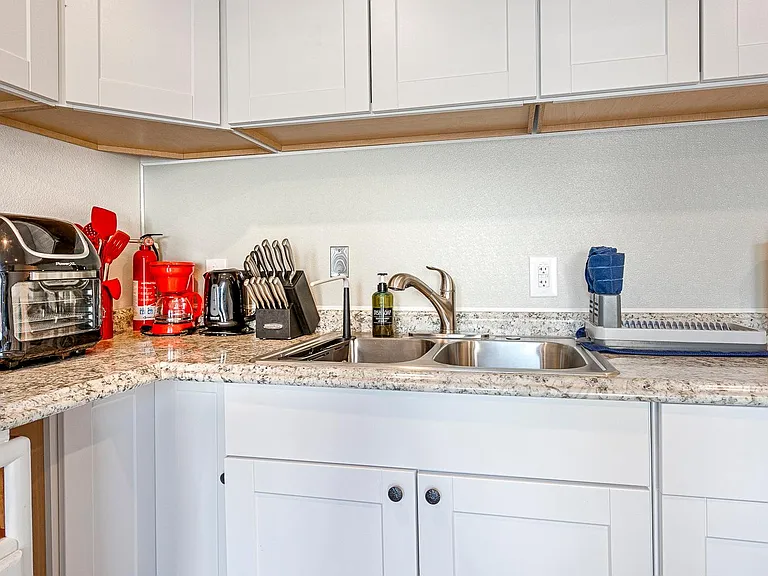 515 Mountain View Ave #D — Photo 8