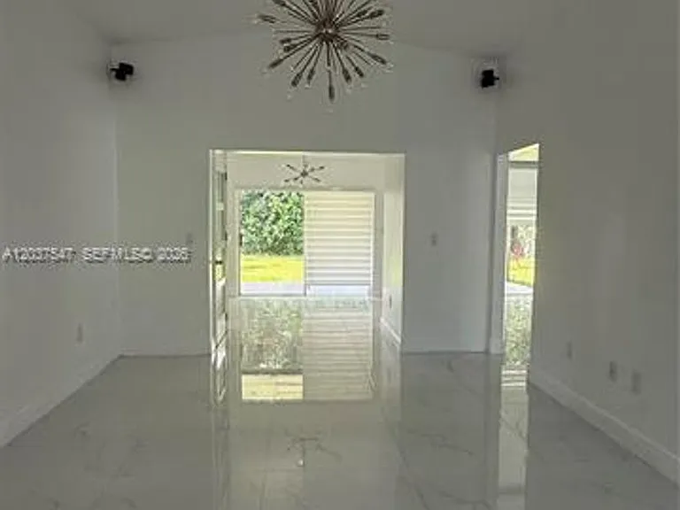 11921 SW 273rd St — Photo 5