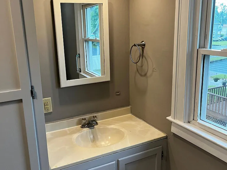 233 Superior St — Photo 20