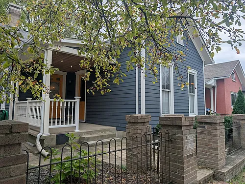 48 Clover St Photo 1