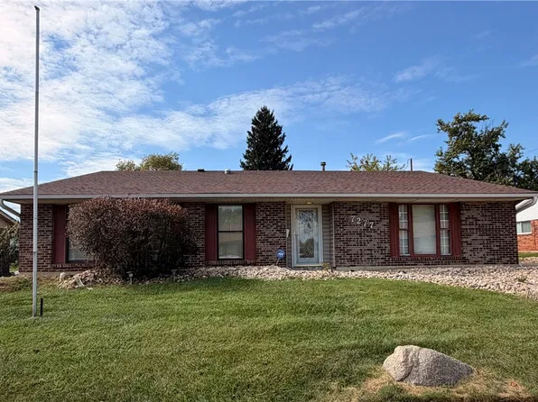 7277 Claircrest Dr, Dayton, OH 45424