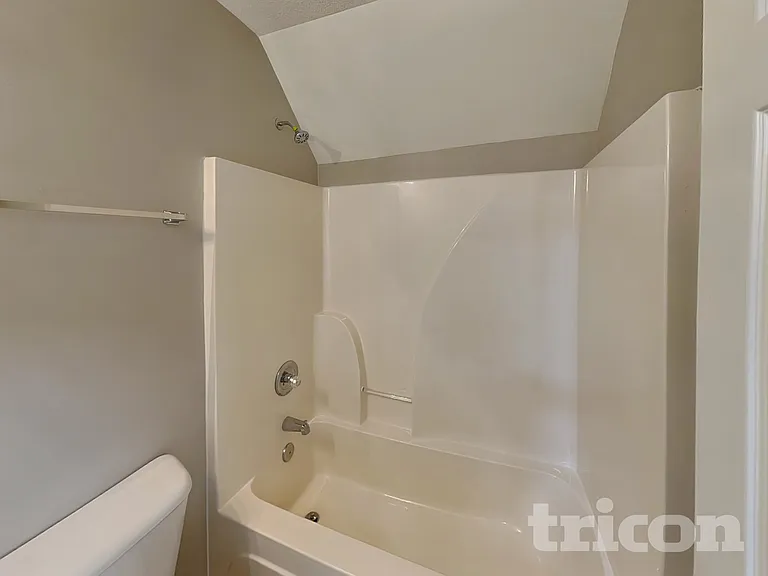 1847 Duke Adam St — Photo 10