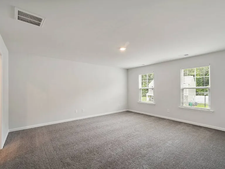 56 Cedar View Cir — Photo 9