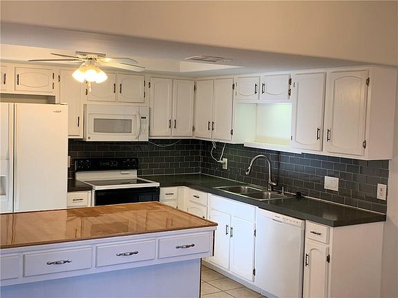 5th image of 9307 Singing Quail Dr #78