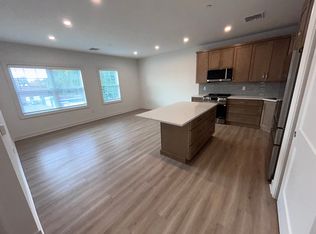 175 Rock Rd #3205, Glen Rock, NJ 07452