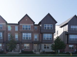 263 Aspen Pointe Rd, Vernon Hills, IL 60061