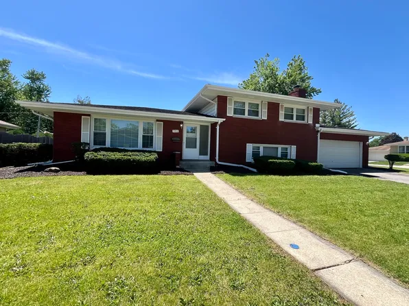 751 E 164th Pl, South Holland, IL 60473