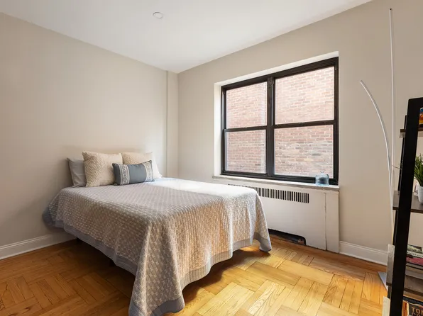 225 East 74th Street image 4 of 5