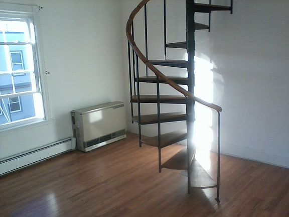 3rd image of 81 Ocean St #1