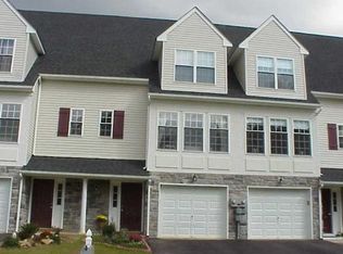1461 Ravena St, Bethlehem, PA 18015
