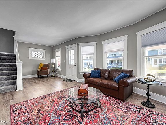 5th image of 1334 Lakewood Ave