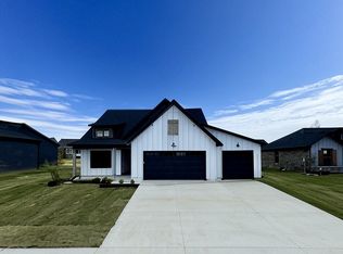 7640 Melrose Ln, Charlestown, IN 47111