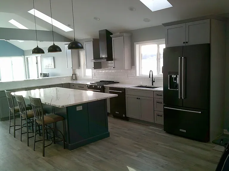 7405 Lake Shore Dr — Photo 6