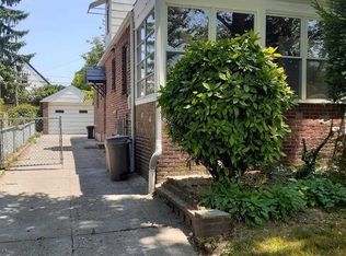 77-25 171st St, Fresh Meadows, NY 11366