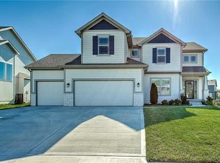 2525 SW River Trail Rd, Lees Summit, MO 64082