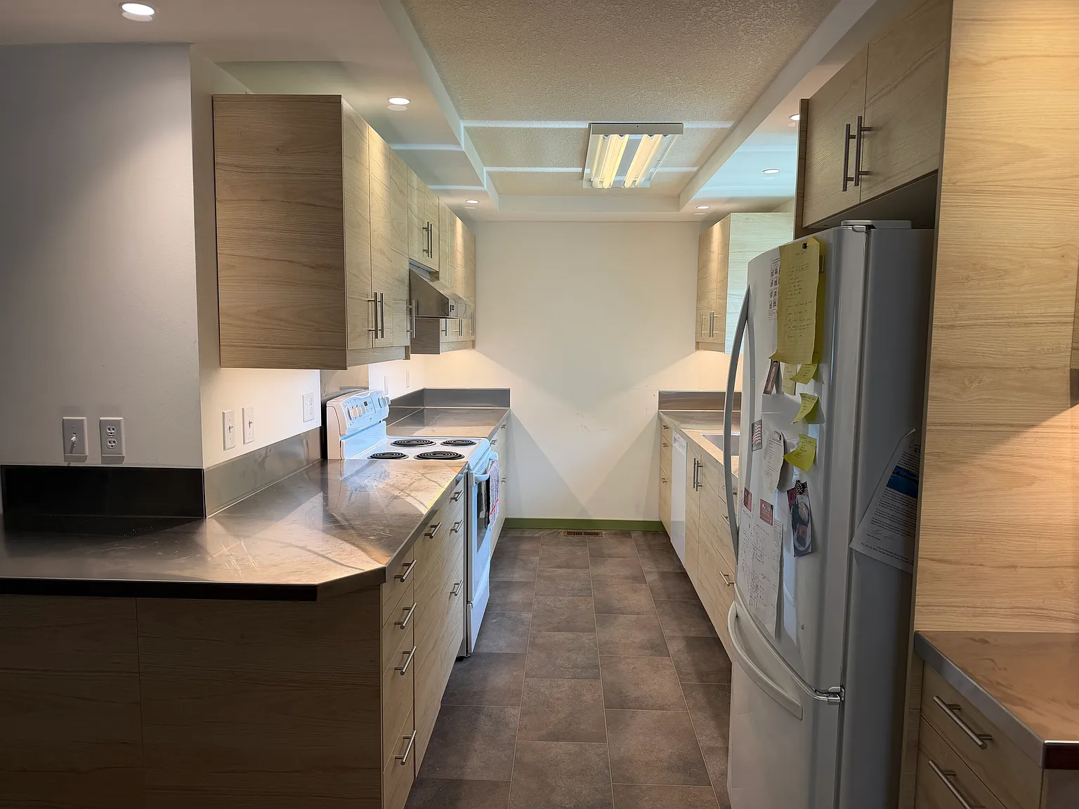 3 bed, 1584 sqft, $2,300 — Photo 1