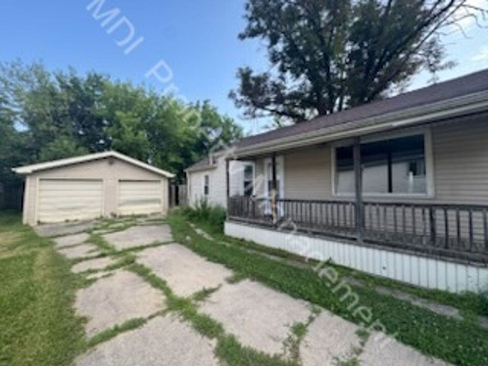 1st image of 809 N Oakley St