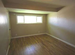 1036 E Ridgewood St, Long Beach, CA 90807